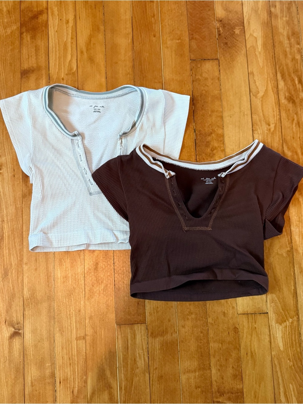 Out From Under Go For Gold Seamless Crop Top Duo in Brown and Oatmeal XS/S